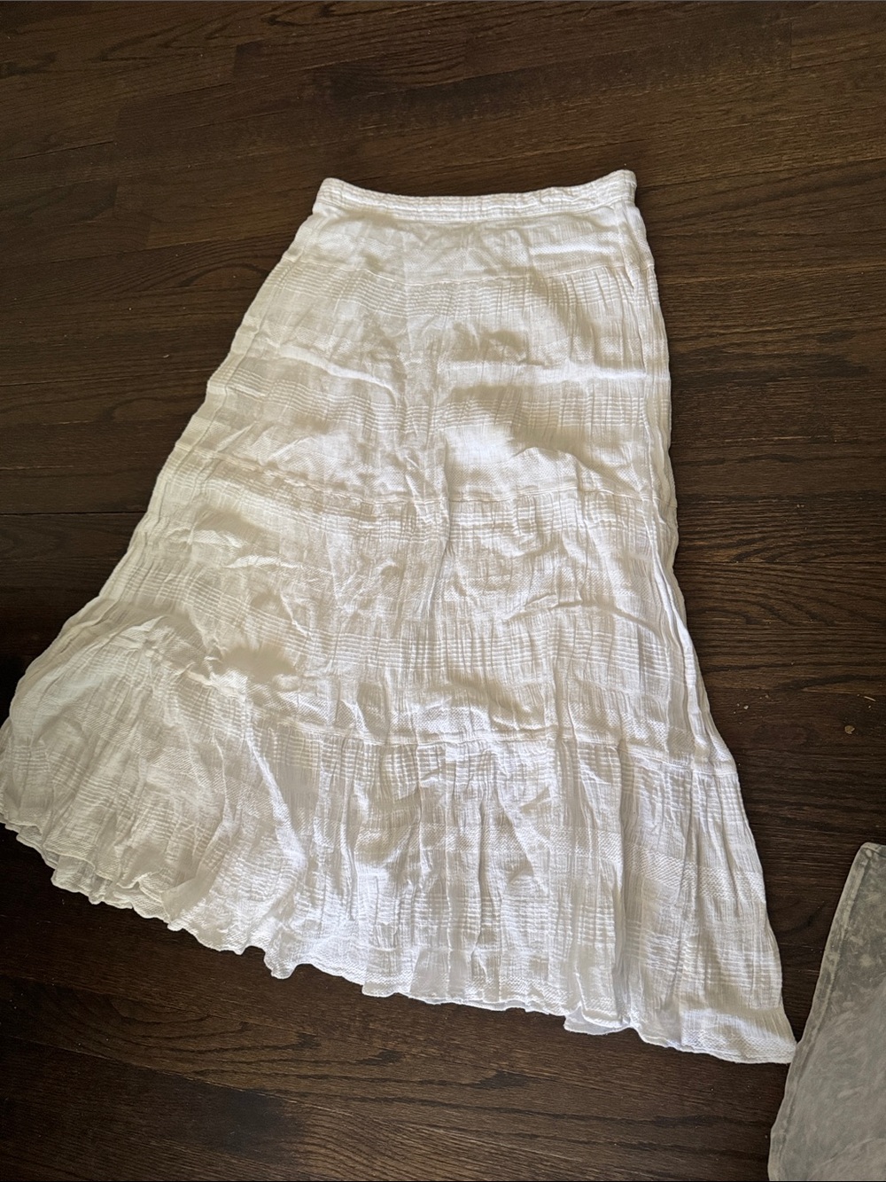 Max Studio White Crinkled Maxi Skirt